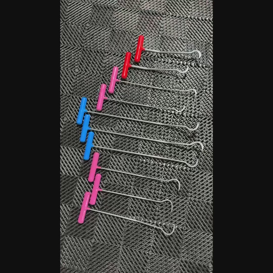 Professional PDR technician utilizing the Kars Edition rod