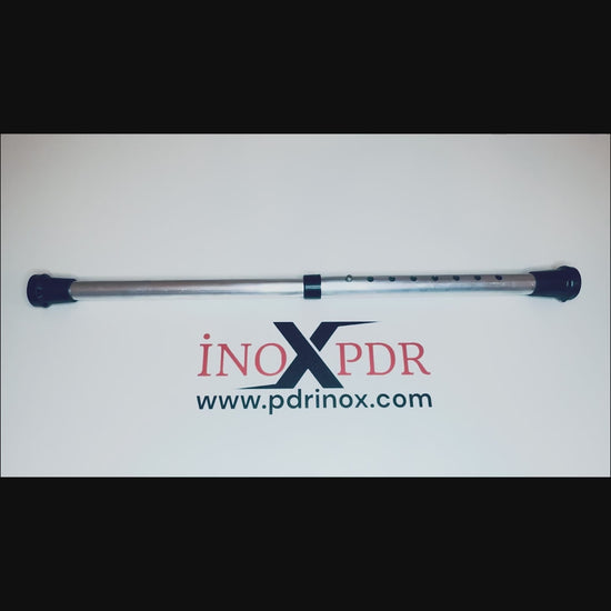DentPDR hood fixing apparatus holding a car hood open for repair