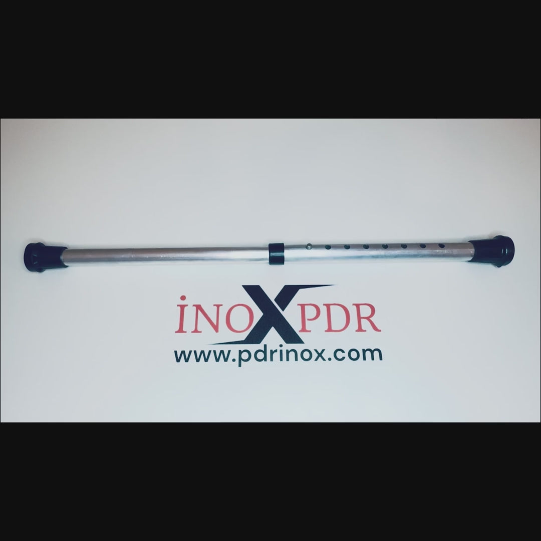 DentPDR hood fixing apparatus holding a car hood open for repair