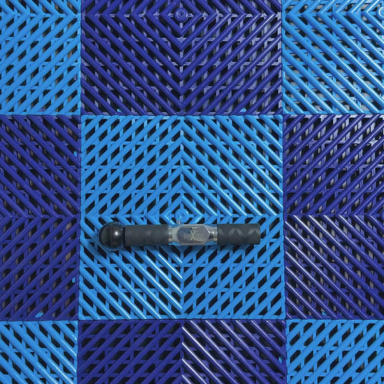 Close-up of the durable stainless steel grip on the tactical T-handle